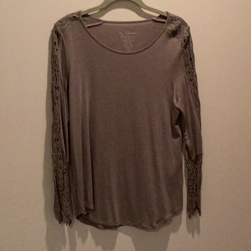 Chicos size 0 olive top with lace